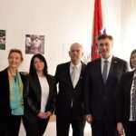 (FOTO) Premijer Plenković s potpredsjednicima Vlade u Münchenu - nakon sastanka u konzulatu svi bili na nedjeljnoj sv. misi u crkvi Sv. Michaela (FOTO) Premijer Plenković s potpredsjednicima Vlade u Münchenu - nakon sastanka u konzulatu svi bili na nedjeljnoj sv. misi u crkvi Sv. Michaela