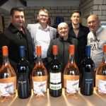 OTVOREN PROWEIN 2019. NA KOJEM JE I 20 HRVATSKIH VINARA: Kutjevo d.d. na sajmu vina u Düsseldorfu izlaže redizajnirane linije vina - u Bad Homburgu posjetili tvrtku Budimir OTVOREN PROWEIN 2019. NA KOJEM JE I 20 HRVATSKIH VINARA: Kutjevo d.d. na sajmu vina u Düsseldorfu izlaže redizajnirane linije vina - u Bad Homburgu posjetili tvrtku Budimir
