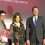 (FOTO) VEČERNJAKOVA DOMOVNICA 2019.: POGLEDAJTE TKO JE SVE SLAVIO U BAD HOMBURGU - Najpopularnijim Hrvatima u iseljeništvu uručene Domovnice (FOTO) VEČERNJAKOVA DOMOVNICA 2019.: POGLEDAJTE TKO JE SVE SLAVIO U BAD HOMBURGU - Najpopularnijim Hrvatima u iseljeništvu uručene Domovnice