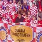 (FOTO i VIDEO) OVACIJE NAJPOPULARNIJEM: Oko 200 članova Croatije Ludwigshafen u hrvatskim dresovima u Hoffenheimu bodrilo Andreja Kramarića