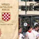 (FOTO i VIDEO) FRANKFURT: Na procesiji Velikog petka u Frankfurtu više od tisuću Hrvata (FOTO i VIDEO) FRANKFURT: Na procesiji Velikog petka u Frankfurtu više od tisuću Hrvata