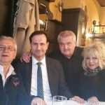 (FOTO) Dr. Miro Kovač, Zvonko Milas i Croatiana Orešković s Hrvatima u Münchenu - razgovaralo se i o napadu u crkvi sv. Pavla (FOTO) Dr. Miro Kovač, Zvonko Milas i Croatiana Orešković s Hrvatima u Münchenu - razgovaralo se i o napadu u crkvi sv. Pavla