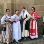 (FOTO) LUDWIGSBURG: Mlade Hrvatice odjevene u narodne nošnje domovine primile sakramenat Svete Potvrde (FOTO) LUDWIGSBURG: Mlade Hrvatice odjevene u narodne nošnje domovine primile sakramenat Svete Potvrde