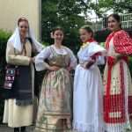 (FOTO) LUDWIGSBURG: Mlade Hrvatice odjevene u narodne nošnje domovine primile sakramenat Svete Potvrde (FOTO) LUDWIGSBURG: Mlade Hrvatice odjevene u narodne nošnje domovine primile sakramenat Svete Potvrde
