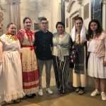 (FOTO) LUDWIGSBURG: Mlade Hrvatice odjevene u narodne nošnje domovine primile sakramenat Svete Potvrde (FOTO) LUDWIGSBURG: Mlade Hrvatice odjevene u narodne nošnje domovine primile sakramenat Svete Potvrde