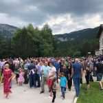 (FOTO i VIDEO) I veliki broj hrvatskih iseljenika u Svetištu Sv. Ilije Proroka u Masnoj Luci na Blidinju (FOTO i VIDEO) I veliki broj hrvatskih iseljenika u Svetištu Sv. Ilije Proroka u Masnoj Luci na Blidinju