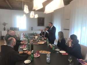 Ministar Grlić Radman zahvalio je Katoličkoj crkvi u Austriji na očuvanju hrvatskog identiteta gradišćanskih Hrvata Ministar Grlić Radman zahvalio je Katoličkoj crkvi u Austriji na očuvanju hrvatskog identiteta gradišćanskih Hrvata