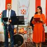 (FOTO) VEČER HRVATSKE TAMBURE I FOLKLORA U AUSTRIJI: Više od 500 Hrvata je uživalo u izvedbama hrvatskih folkloraša iz cijele Austrije
