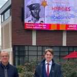 Amerika upoznaje svog hrvatskog junaka Petera Tomicha (Petra Hercega Tomića) prikazivanjem HRT-ova filma "Heroji se ne zaboravljaju" Amerika upoznaje svog hrvatskog junaka Petera Tomicha (Petra Hercega Tomića) prikazivanjem HRT-ova filma "Heroji se ne zaboravljaju"