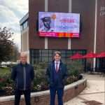 Amerika upoznaje svog hrvatskog junaka Petera Tomicha (Petra Hercega Tomića) prikazivanjem HRT-ova filma "Heroji se ne zaboravljaju" Amerika upoznaje svog hrvatskog junaka Petera Tomicha (Petra Hercega Tomića) prikazivanjem HRT-ova filma "Heroji se ne zaboravljaju"