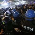 (FOTO) MILANO: Tučnjava navijača Dinama i navijača Atalante, ozlijeđene tri osobe (FOTO) MILANO: Tučnjava navijača Dinama i navijača Atalante, ozlijeđene tri osobe