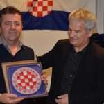 (FOTO) Božićna večera Croatije München: Čestitke mažoretkinjama i veteranima, zahvalnice s grbom Croatije zaslužnima članovima i prijateljima