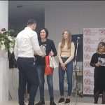 (FOTO) Dodijeljene nagrade za "Hercegovku godine" - među dobitnicama i Hercegovke iz Njemačke i Engleske (FOTO) Dodijeljene nagrade za "Hercegovku godine" - među dobitnicama i Hercegovke iz Njemačke i Engleske