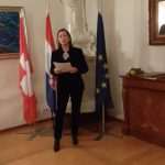 BERN: Croatiji Zürich uručena Povelja RH koju im je dodjelila hrvatska predsjednica Kolinda Grabar Kitarović za 50. obljetnicu kluba BERN: Croatiji Zürich uručena Povelja RH koju im je dodjelila hrvatska predsjednica Kolinda Grabar Kitarović za 50. obljetnicu kluba