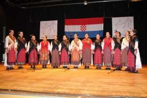 (VIDEO i FOTO) Folklorna skupina „Koraci u tuđini“ iz HKM Köln proslavila 40 godina djelovanja (VIDEO i FOTO) Folklorna skupina „Koraci u tuđini“ iz HKM Köln proslavila 40 godina djelovanja