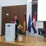 HRVATSKA PREDSJEDNICA U FRANKFURTU: Starim burzovnim zvonom označila početak radnog dana na Frankfurtskoj burzi te otvorila Hrvatski gospodarski dan