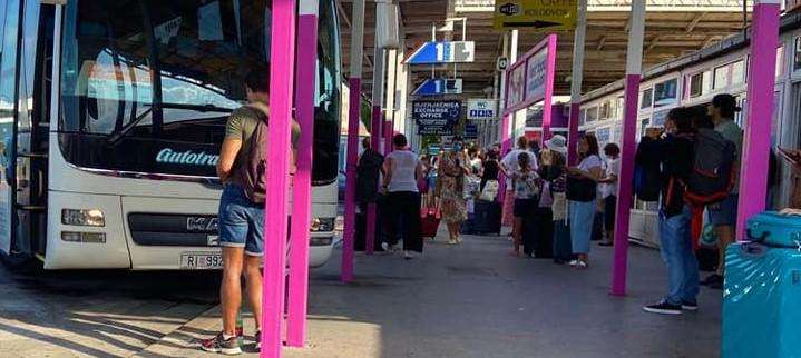 split autobus kolodvor