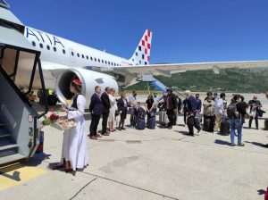 (FOTOGALERIJA) SVEČANO U ČILIPIMA: Iz Frankfurta u ZL Dubrovnik sletio prvi ovogodišnji zrakoplov Croatia Airlinsa Zrakoplov Croatia Airlines