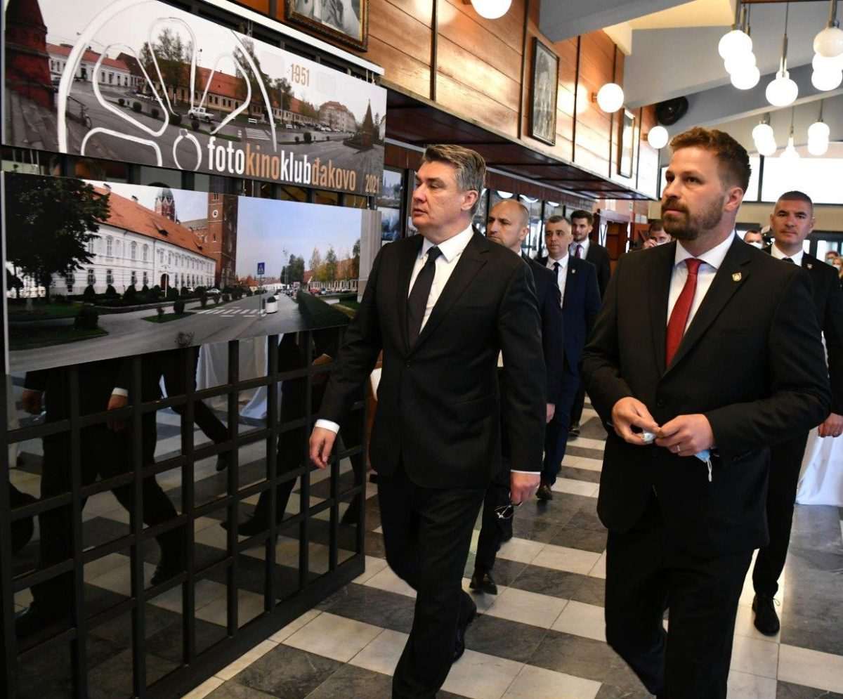 Milanovic trgovacki centar jpg