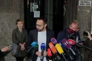 (FOTOGALERIJA) TOMAŠEVIĆ: Škoro želi zadržati interesnu kliku na vlasti u Zagrebu, za kampanju utrošeno 742.000 kuna Tomislav Tomasevic Hina