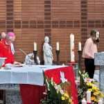 (FOTO) Biskup Pero Sudar podijelio sakrament Sv. Potvrde hrvatskim krizmanicima u Ludwigshafenu (FOTO) Biskup Pero Sudar podijelio sakrament Sv. Potvrde hrvatskim krizmanicima u Ludwigshafenu