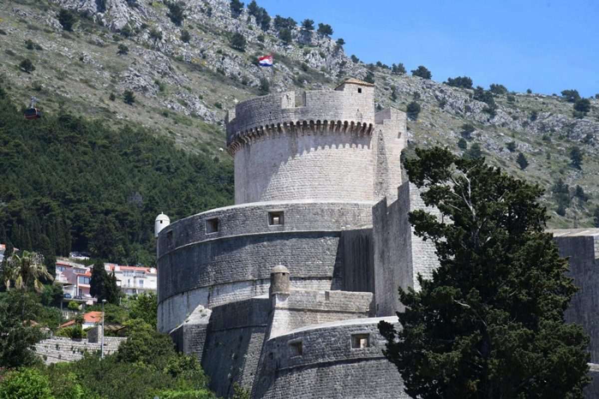 Dubrovnik _ Fenix _Z. Tutnjevic