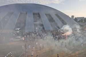 (FOTO) ZADAR NA NOGAMA: Na krilima navijača košarkši Zadra deklasirali Split i osvojili titulu prvaka Hrvatske