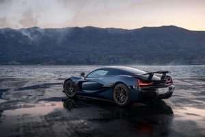 (FOTO) NAJSNAŽNIJI IKAD PROIZVEDANI AUTO: "Rimac Nevera" predstavljen potencijalnim kupcima u Dubrovniku Rimac Nevera