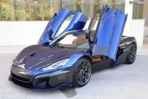 (FOTO) NAJSNAŽNIJI IKAD PROIZVEDANI AUTO: "Rimac Nevera" predstavljen potencijalnim kupcima u Dubrovniku Rimac Nevera