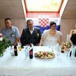 (FOTO)HRVATSKO VJENČANJE U NJEMAČKOJ: Mladenci nisu dugo čekali, čim su popustile epidemiološke mjere izrekli su sudbonosno "da" (FOTO)HRVATSKO VJENČANJE U NJEMAČKOJ: Mladenci nisu dugo čekali, čim su popustile epidemiološke mjere izrekli su sudbonosno "da"