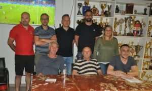 (FOTO) HAJDUK ZÜRICH : Krešimir Stanić ostaje na čelu kluba, za dopredsjednika izabran Dragan Kovačević (FOTO) HAJDUK ZÜRICH : Krešimir Stanić ostaje na čelu kluba, za dopredsjednika izabran Dragan Kovačević