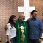 (FOTO) Nakon 24 godine od vjernika u Karbenu se oprostio fra Marijan Petričević (FOTO) Nakon 24 godine od vjernika u Karbenu se oprostio fra Marijan Petričević