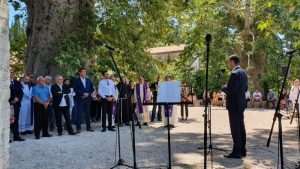(VIDEO) TRSTENO KOD DUBROVNIKA: Odana počast za 36 imotskih branitelja poginulih u obrani Dubrovnika (VIDEO) TRSTENO KOD DUBROVNIKA: Odana počast za 36 imotskih branitelja poginulih u obrani Dubrovnika