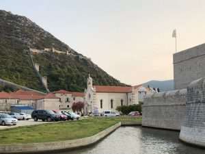 (FOTO I VIDEO) SPASILI 60 TONA SOLI: Rukometaši RKHM Dubrovnik odazvali se pozivu iz Stona za berbu soli (FOTO I VIDEO) SPASILI 60 TONA SOLI: Rukometaši RKHM Dubrovnik odazvali se pozivu iz Stona za berbu soli