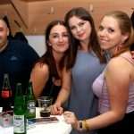 (FOTO) GOTOVO KAO NEKAD: Velik broj ljudi se okupio na koncertu u Stuttgartu i zabavljali uz dobru glazbu (FOTO) GOTOVO KAO NEKAD: Velik broj ljudi se okupio na koncertu u Stuttgartu i zabavljali uz dobru glazbu