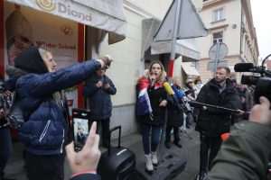 PROSVJED U ZAGREBU: Na Markov trgu prosvjed "Bedem ljubavi 2" protiv izmjena Zakona o zaštiti pučanstva od zaraznih bolesti PROSVJED U ZAGREBU: Na Markov trgu prosvjed "Bedem ljubavi 2" protiv izmjena Zakona o zaštiti pučanstva od zaraznih bolesti