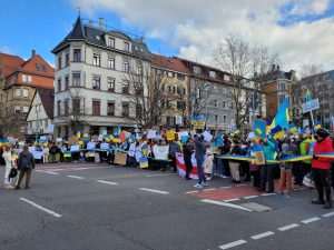 FRANKFURT/MÜNCHEN/STUTTGART: Zaustavite Putina! - Na tisuće prosvjednika u Njemačkoj izrazili solidarnost s ukrajinskim narodom FRANKFURT/MÜNCHEN/STUTTGART: Zaustavite Putina! - Na tisuće prosvjednika u Njemačkoj izrazili solidarnost s ukrajinskim narodom