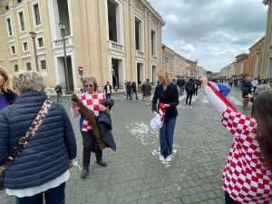 (VIDEO i FOTO) "JEDNA DOMOVINA": Hrvati iz cijelog svijeta u spotu Zaprešić Boysa hrvati rim