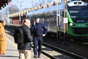 (FOTO) ŽIVOT NA GRANICI: Przemysl je uhodana košnica izbjeglica i volontera vlak izbjeglice