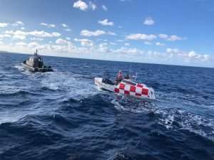 (FOTO I VIDEO) UZ BOŽJU POMOĆ NA FENIXU: Dvojica hrvatskih branitelja preveslali Atlantski ocean i ušli u povijest (FOTO I VIDEO) UZ BOŽJU POMOĆ NA FENIXU: Dvojica hrvatskih branitelja preveslali Atlantski ocean i ušli u povijest