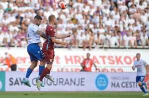 (FOTO) FANTASTIČNO FINALE NA POLJUDU: Hajduk u odličnoj utakmici savladao Rijeku i donio Rabuzinovo sunce u Split Marko Livaja i Anton Kresic