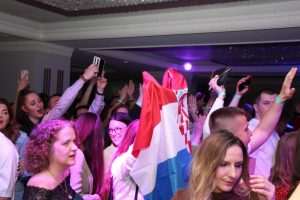 (FOTO) DALMATINO U DORTMUNDU: Publika u glas pjevala sve hitove popularnog benda