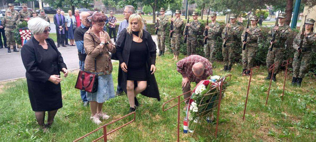 POGINULI PRIPADNICI BRIGADE HVO-a I DALJE BEZ SPOMEN OBILJEŽJA: Obilježena 30. obljetnica osnutka Brigade HVO-a „Kralj Tvrtko“ Sarajevo Brigada HVO-a „Kralj Tvrtko“ Sarajevo