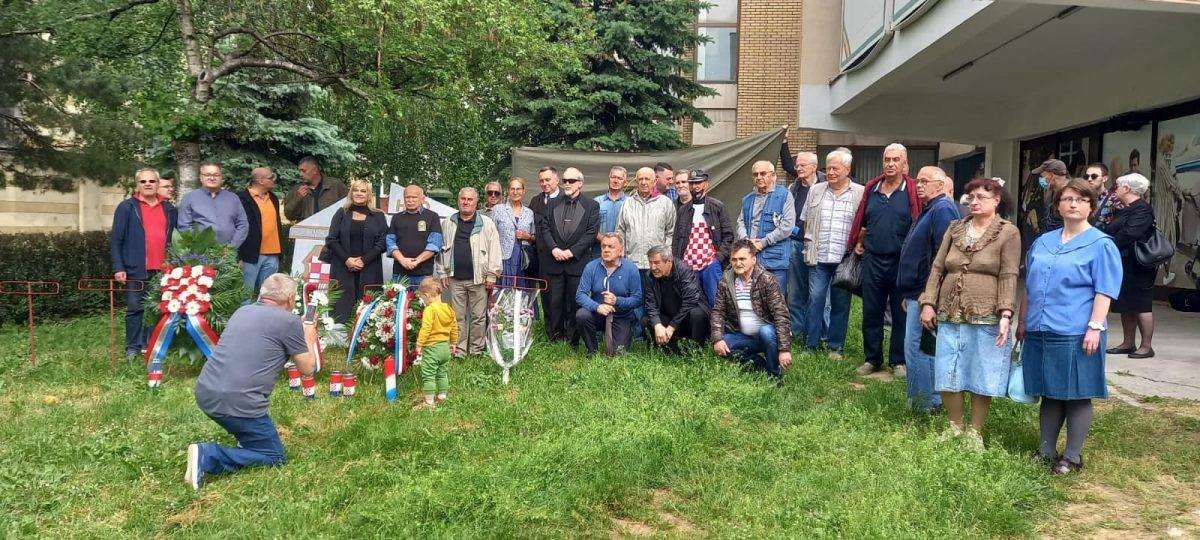 POGINULI PRIPADNICI BRIGADE HVO-a I DALJE BEZ SPOMEN OBILJEŽJA: Obilježena 30. obljetnica osnutka Brigade HVO-a „Kralj Tvrtko“ Sarajevo Brigada HVO-a „Kralj Tvrtko“ Sarajevo