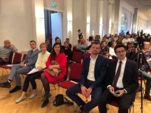 (FOTO i VIDEO) 30 GODINA ZAJEDNO: U Stuttgartu proslavljena 30. godišnjica Hrvatske nastave u Baden-Württembergu (FOTO i VIDEO) 30 GODINA ZAJEDNO: U Stuttgartu proslavljena 30. godišnjica Hrvatske nastave u Baden-Württembergu