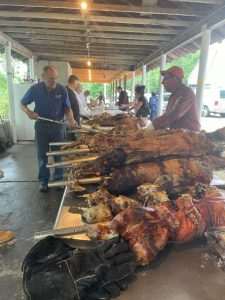 HRVATI U NEW JERSEYJU: Proslava blagdana Sv. Ante sa veseljem na tradicionalnom pikniku pecenje gril janje