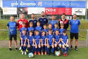 (FOTOGALERIJA) KAMP GNK DINAMO U STUTTGARTU: Više od 60 mladih nogometaša i nogometašica trenira pod paskom Dinamovih trenera (FOTOGALERIJA) KAMP GNK DINAMO U STUTTGARTU: Više od 60 mladih nogometaša i nogometašica trenira pod paskom Dinamovih trenera