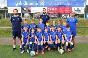 (FOTOGALERIJA) KAMP GNK DINAMO U STUTTGARTU: Više od 60 mladih nogometaša i nogometašica trenira pod paskom Dinamovih trenera (FOTOGALERIJA) KAMP GNK DINAMO U STUTTGARTU: Više od 60 mladih nogometaša i nogometašica trenira pod paskom Dinamovih trenera