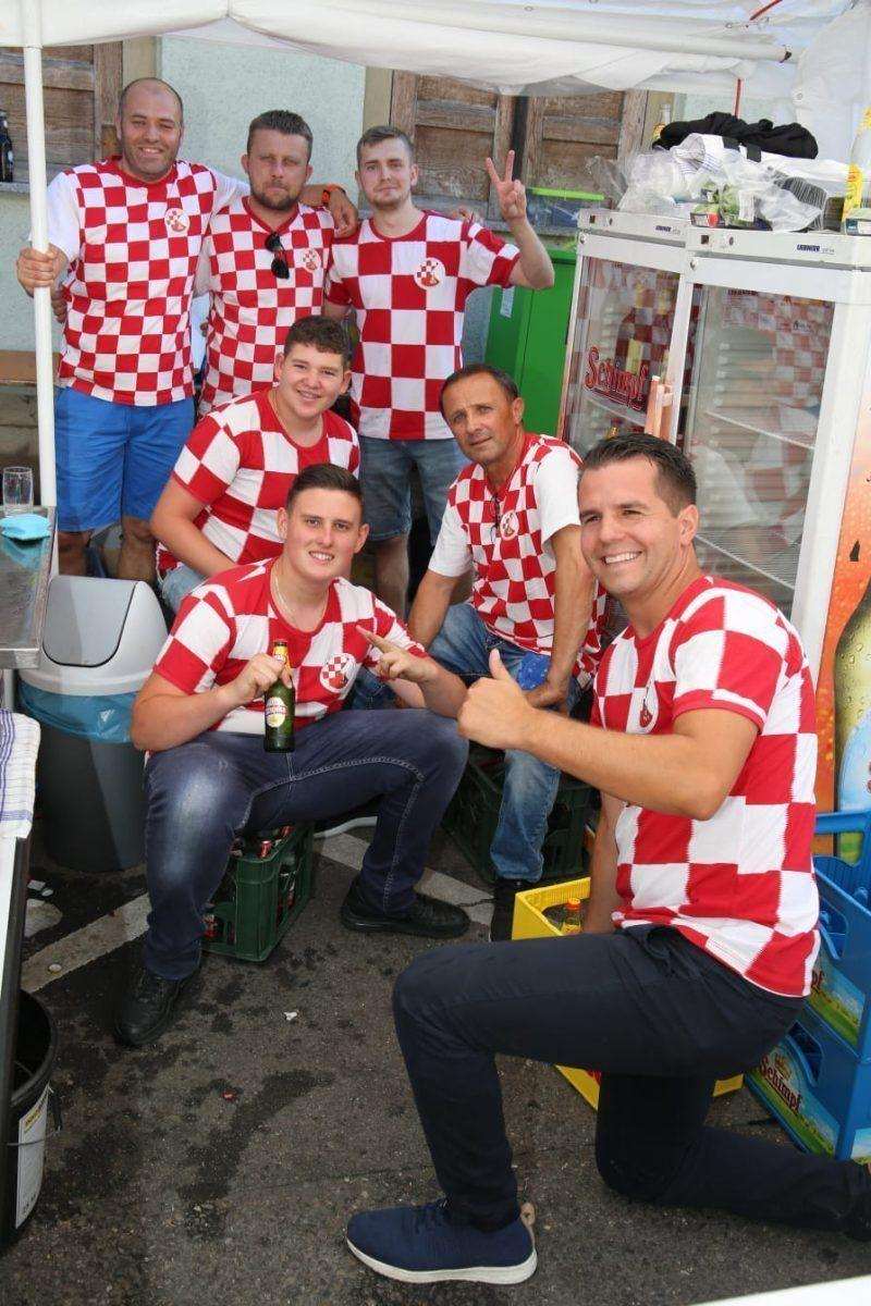 (FOTO) HRVATI ODUŠEVILI: Tri dana proslave u njemačkom gradu! (FOTO) HRVATI ODUŠEVILI: Tri dana proslave u njemačkom gradu!