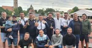 (FOTO) NÜRNBERG: Momčad Baller pobjednik malonogometnog turnira Slavko Bagarić Cup u Nürnbergu, kod boćara najbolji BK Hajduk (FOTO) NÜRNBERG: Momčad Baller pobjednik malonogometnog turnira Slavko Bagarić Cup u Nürnbergu, kod boćara najbolji BK Hajduk